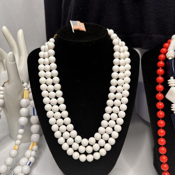 Vtg Patriotic Red White Blue Jewelry Lot Collection Plastic Enamel Lucite Bead - Picture 5 of 16